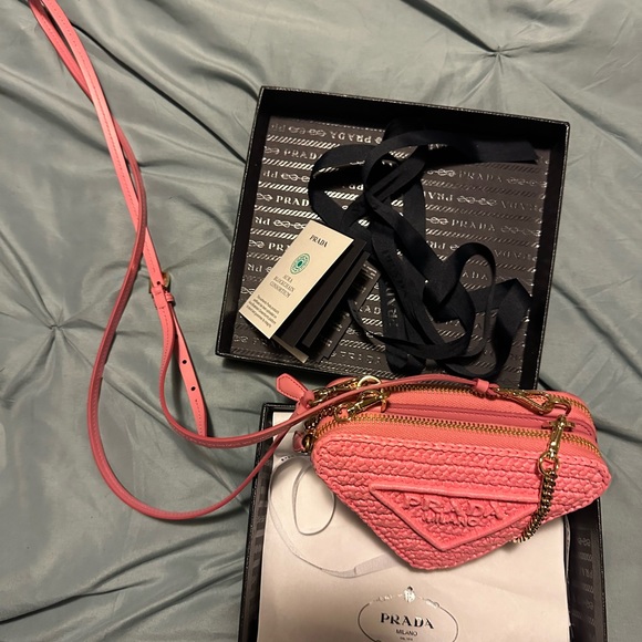 Prada pink triangle mini clutch, 2 in 1 and brand new! - Picture 1 of 4
